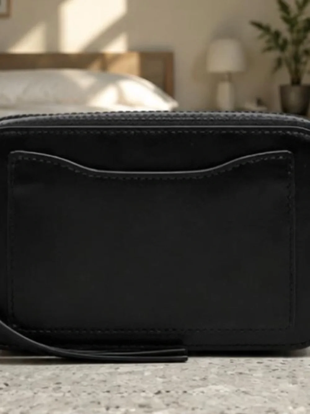 Marc Jacobs compact key